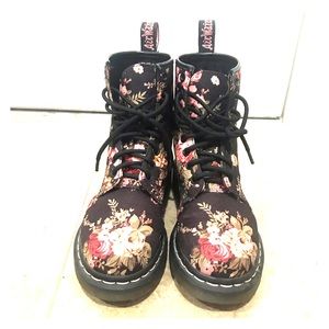 Victorian Flower Dr. Martens 1460